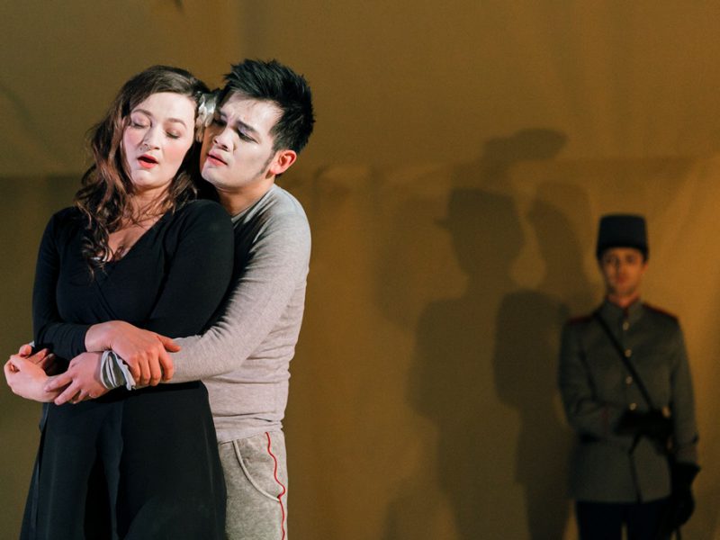 Theaterakademie, Carmen, mit Nadia Steinhardt, Tianji Lin, Bavo Orroi (c) Thomas Dashuber